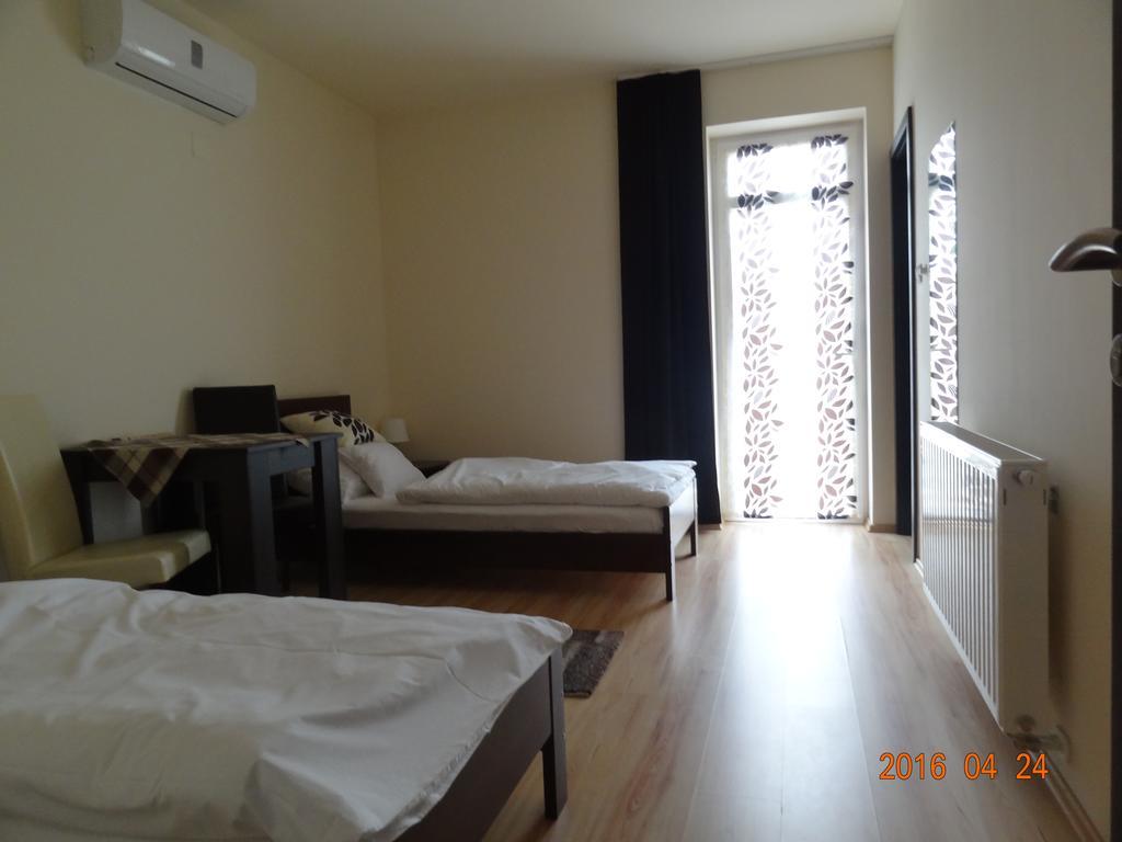 Hôtel Alfoldi Borok Haza à Kunfeherto Extérieur photo